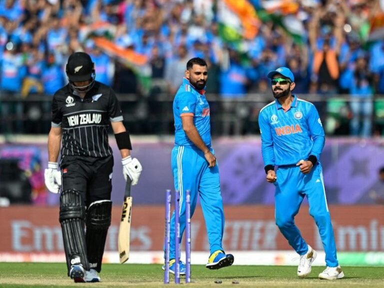 vbejmffg_virat-kohli-mohammed-shami-afp_625x300_22_october_231361927545764021356.jpg